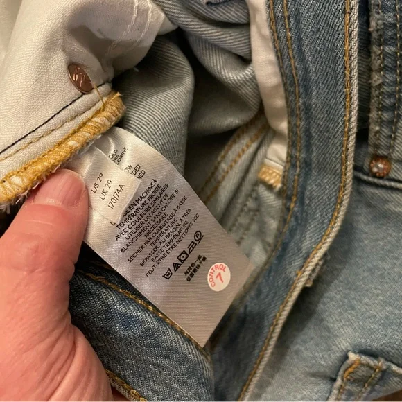 Free People We the Free Maggie Straight Leg Distressed Jeans Size 29 - Picture 5 of 11